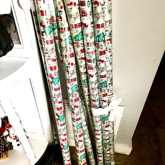 Hello kitty wrapping paper brand new - Picture 3 of 5